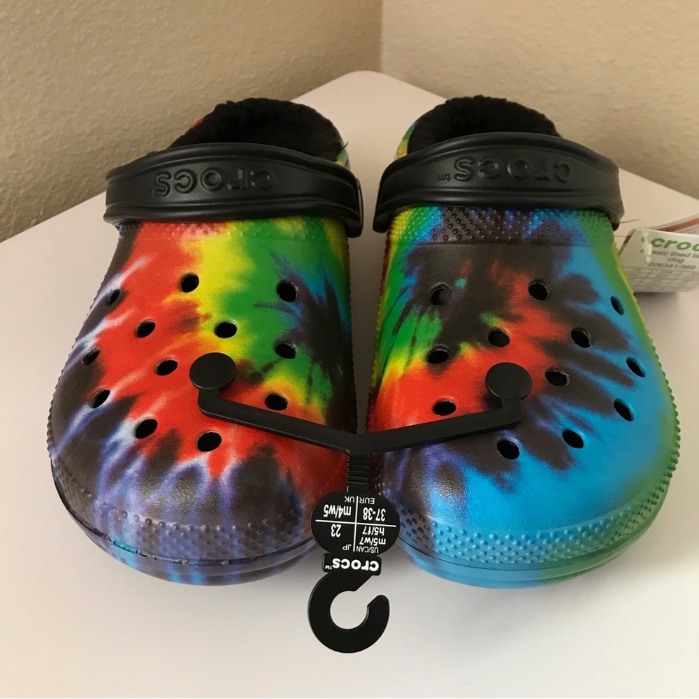 Crocs Classic Tie Dye Lined Clogs Shoes - Picture 9 of 14
